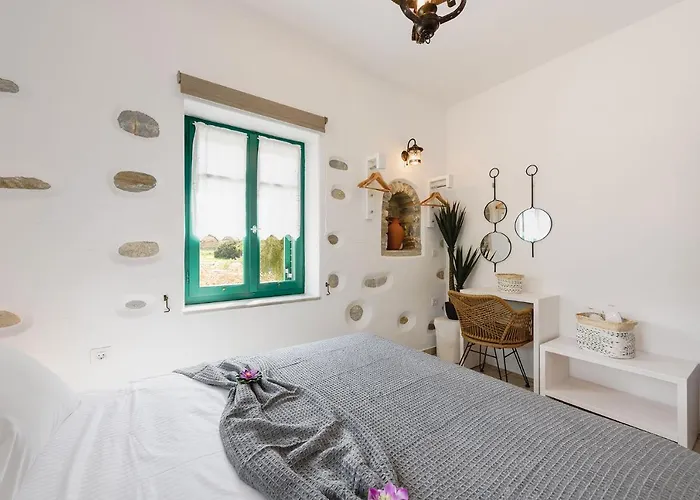 Seaside Ktima Kaparos Paros